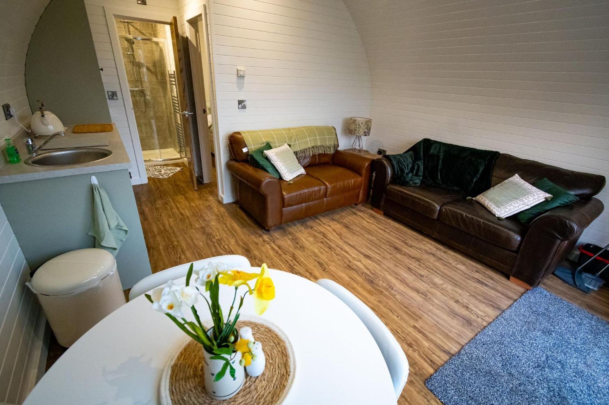 Beech Pod Cabin In Beautiful Surroundings Wrexham Exterior foto